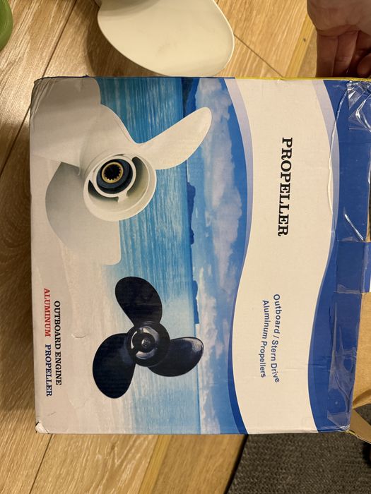 Винт для лодочного мотора 19 шаг