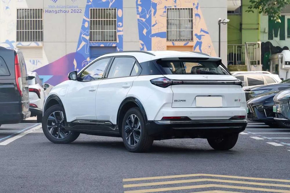 Neta U pro Электромобиль 400кс на полном заряде