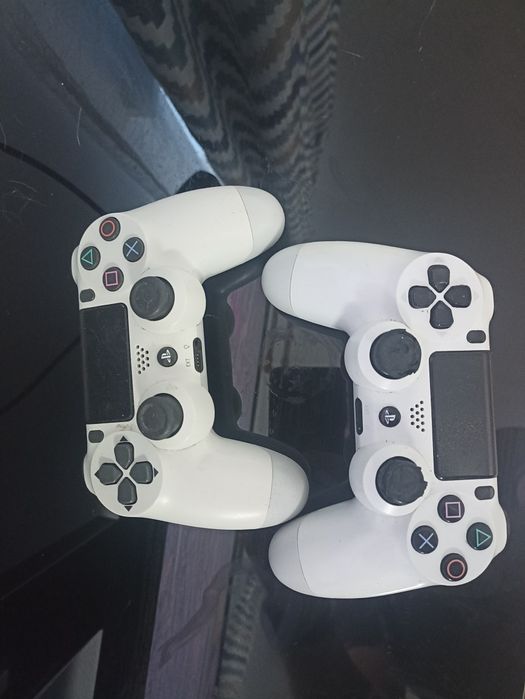 PS 4 приставка белая