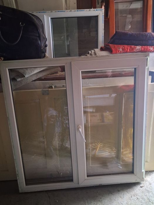 Vând 3 geamuri termopan in stare foarte bună