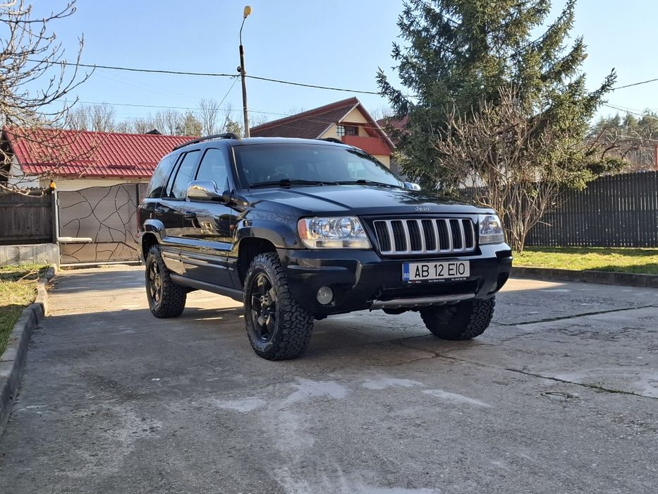 Vand Jeep Grand Cherokee autoutilitara  cu 4 locuri