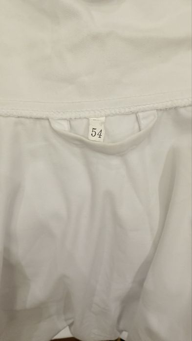 Продам новые белые халаты