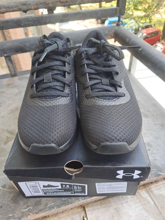 Дамски маратонки Under Armour размер 38.5