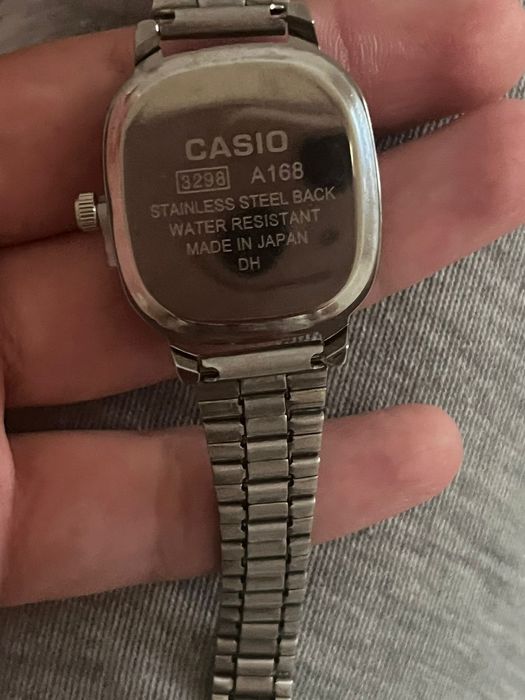 часы.              .