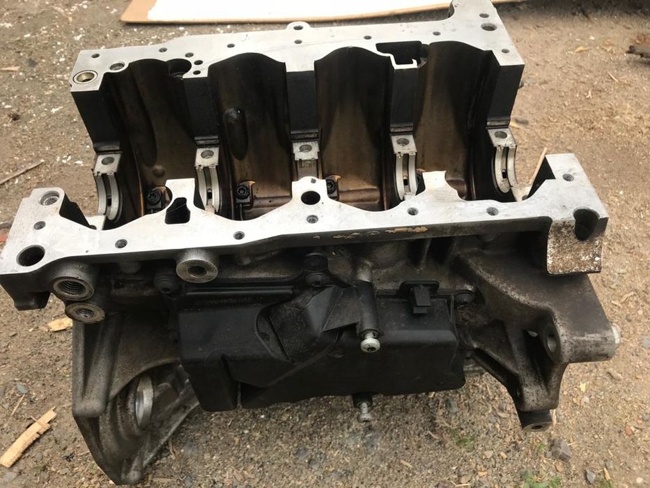 Шкода турбо TSI продам двигатель