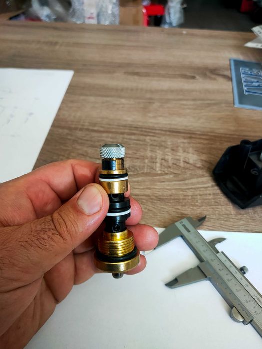 Reparatii, intretinere transpalet, liza manuala / electrica