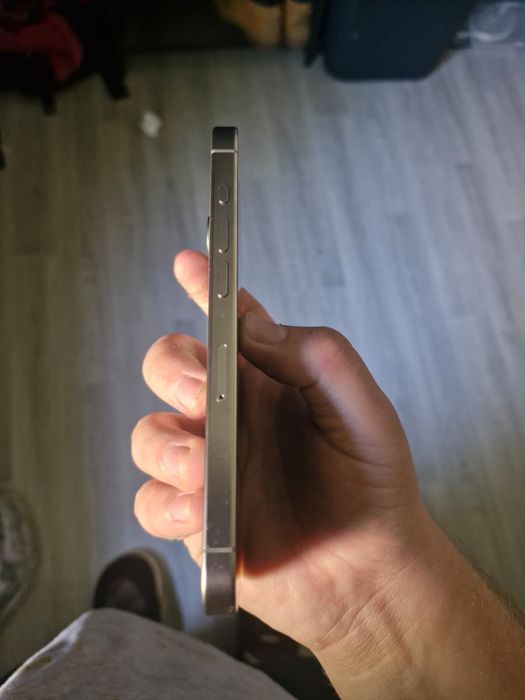 Продам iphone 15 pro