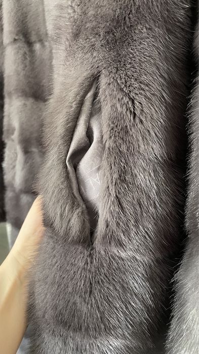 Продам норковую шубу