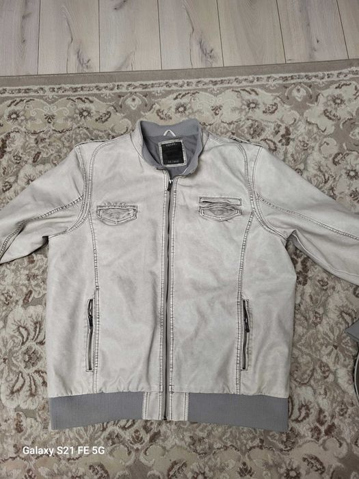 Geaca piele impecabila marimea XXL /60-62