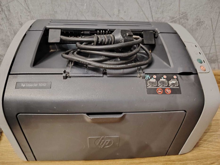 Продам лазерный принтер HP LaserJet 1010