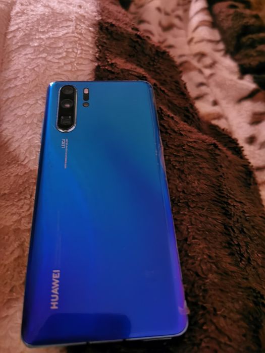 Se vinde telefon Huawei p30 pro