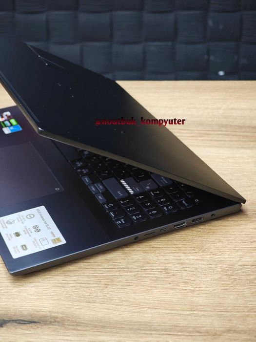 Мощный игровой Asus Oled