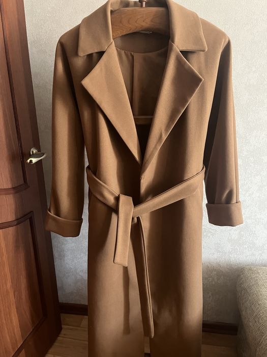 Продам пальто новое