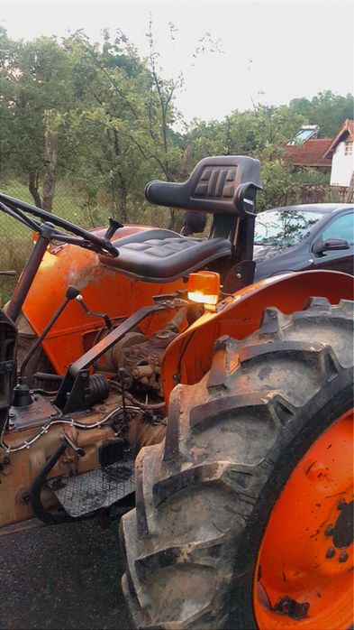 Vand Tractor Fiat 411