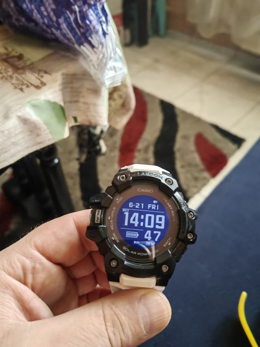 Маркови часовници в перфектно състояние като нови!!!