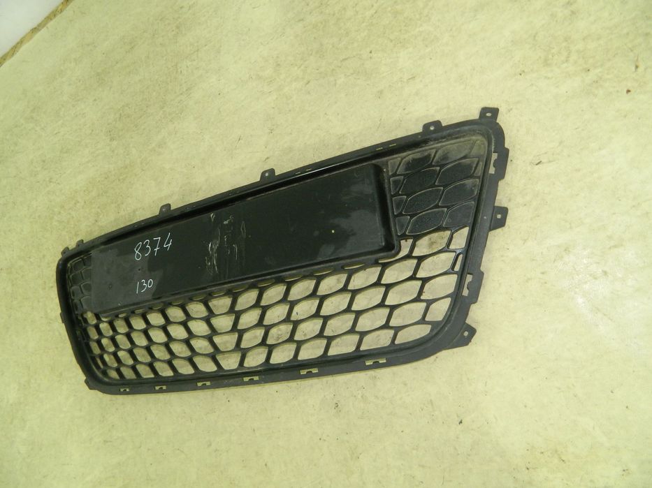 Grila centrala bara fata dintre proiectoare, Hyundai I30, 2007, 2008, 2009, 2010, , 86561-2R000