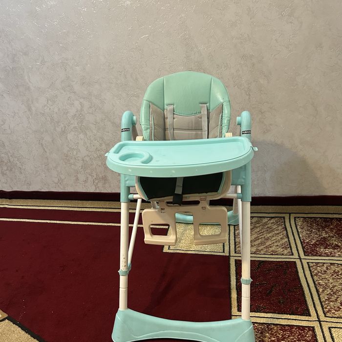 Продам стульчик для кормления