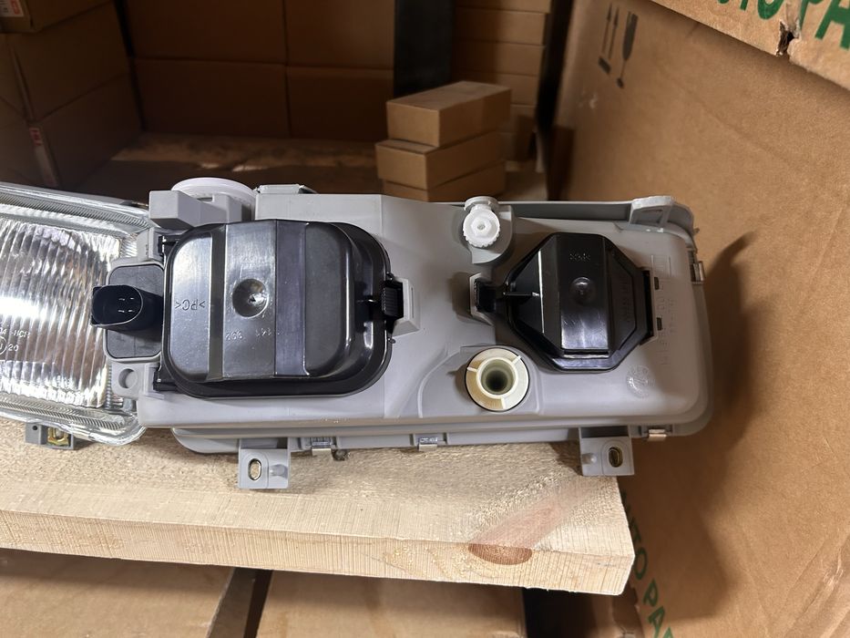 Пассат Б4 Рефленный Фара