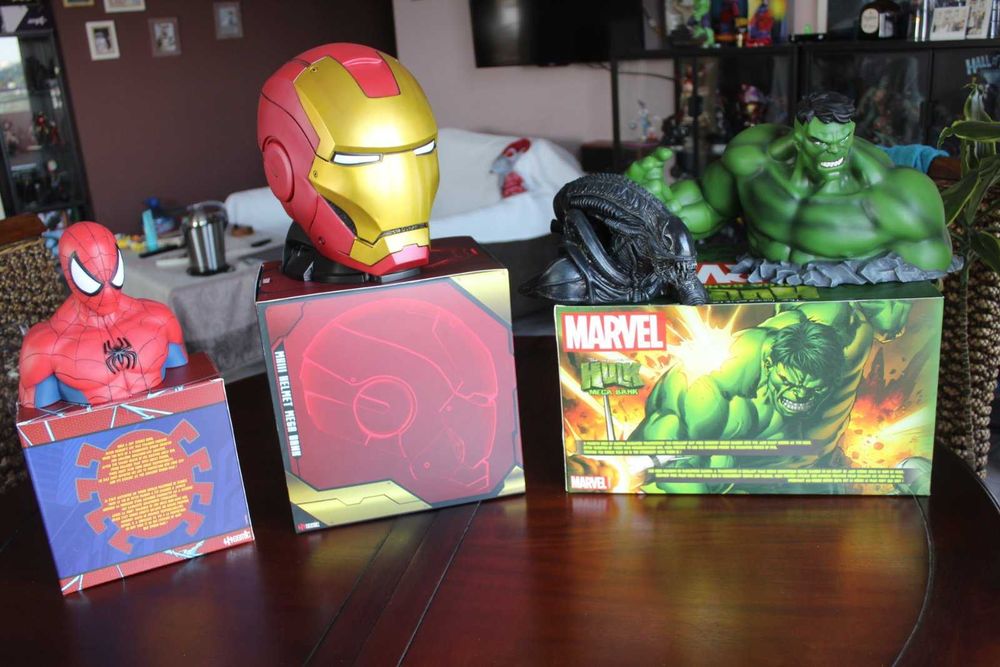 Marvel Hulk Iron Man Spider Man Alien фигура касичка
