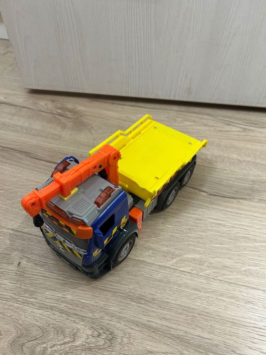 Камиони със светлини и звуци