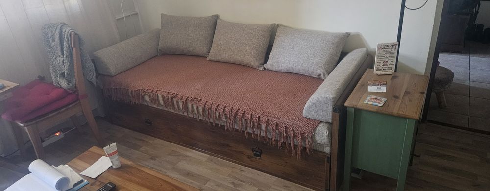 Vand canapea extensibila cu lada pt depozitare