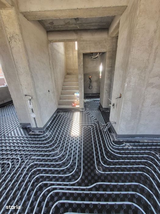 Casă nouă, 4 camere, zonă liniștită