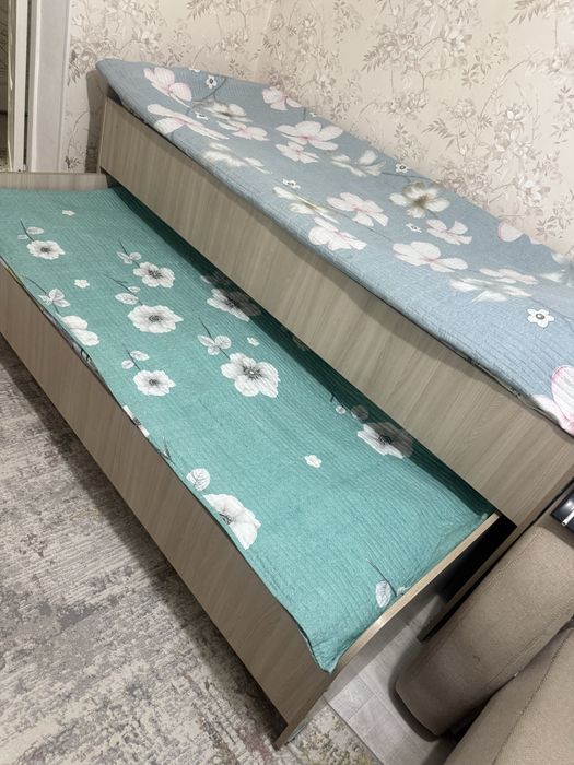 Продам кровать раздвижная
