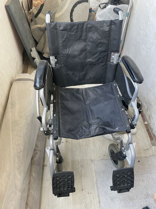 Инвалидная коляска