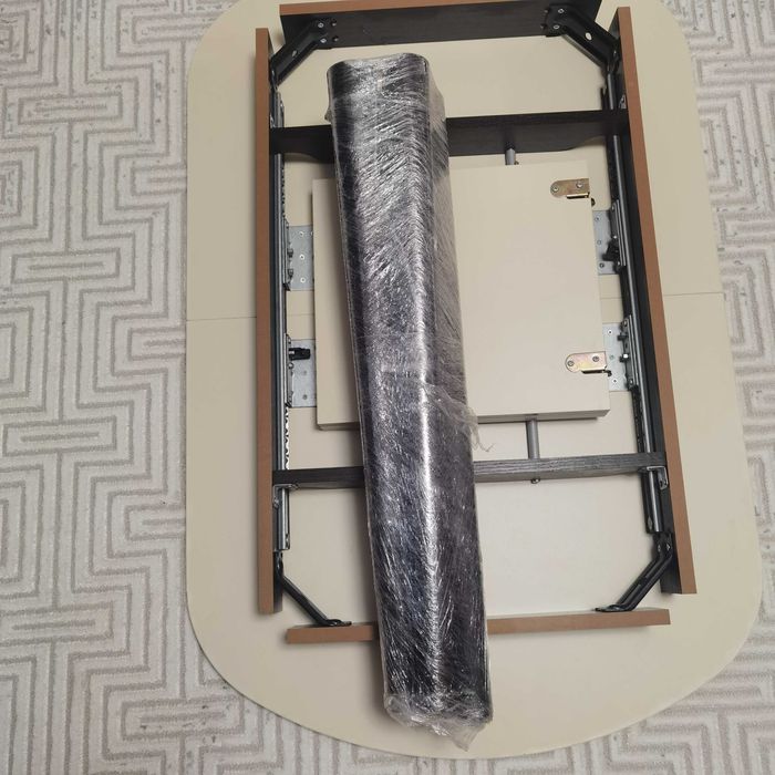 Продается кухонный стол