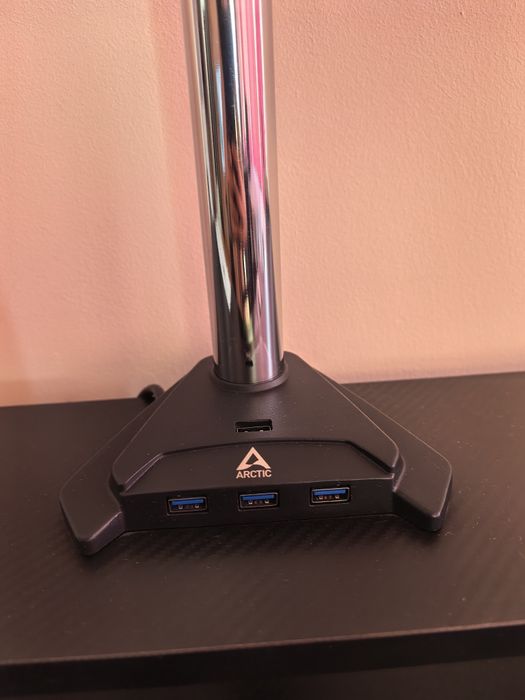 Стойка за монитор за бюро ARCTIC Z1 Pro (Gen 3), Регулируема, до 49", до 15 кг