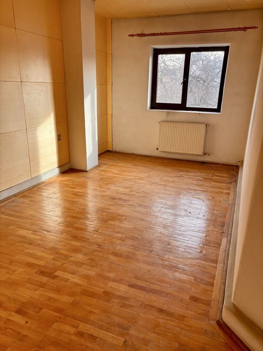 Casa Pitesti  cu curte