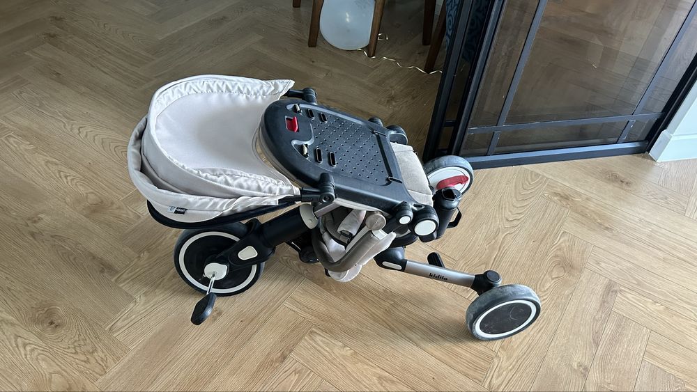 Детский велосипед Kidilo с капюшоном
