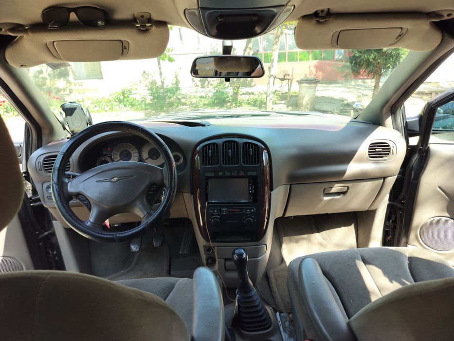 CHRYSLER Voyager 2002 — imagine 3