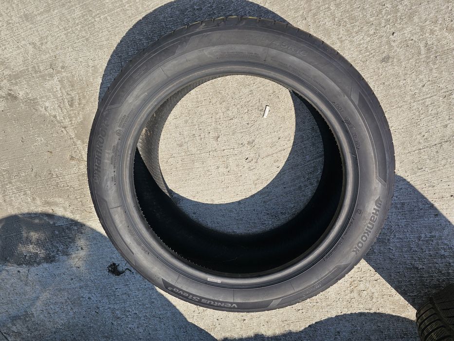 De vanzare 245 45 r18 vara Hankook