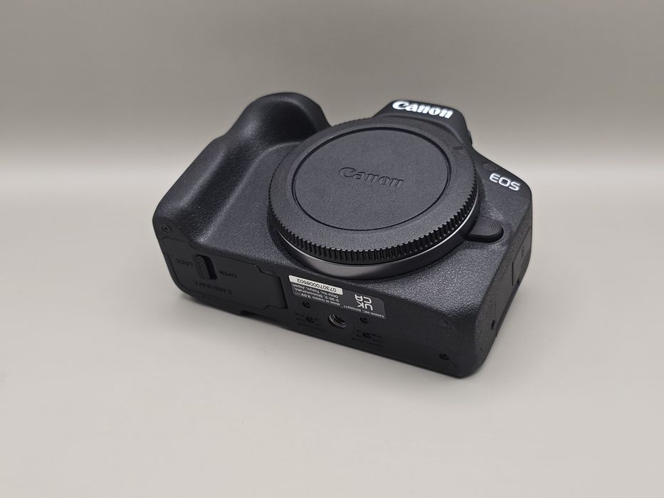 Body canon R50, 2126 CADRE!! Ecran rabatabil și filmare 4K