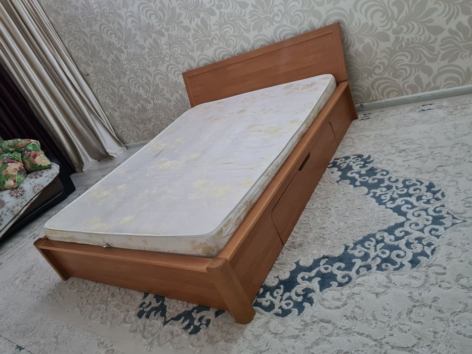 Диван жағдайы жақсы