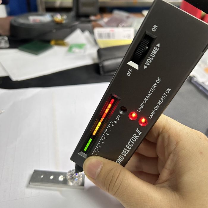 Pandantiv Moissanite 0.1ct x 11 tip diamant de 3mm - lantisor 925