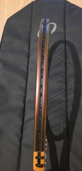 Vand racheta tenis WILSON PRO STAFF 97 V14.0 RACQUET (315 GR), racordata