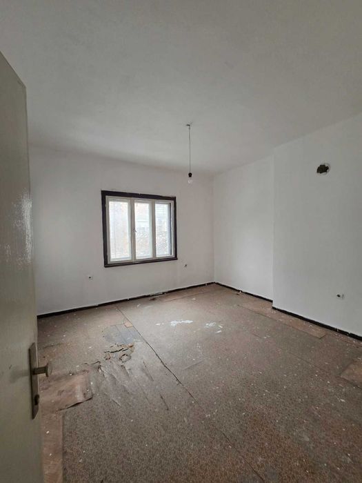 Продава се Четиристаен апартамент в Пловдив, Център - 154 кв.м за 968 €/кв.м - Снимка #2