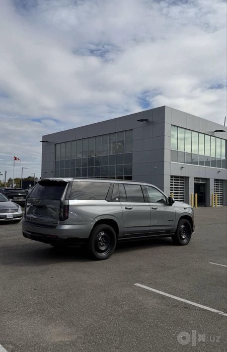 Cadillac Escalade ESV V 2027