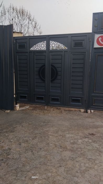 Темир дарвоза  сотилади