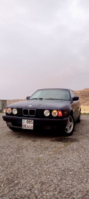 Продам машину БМВ е34 1991 года.