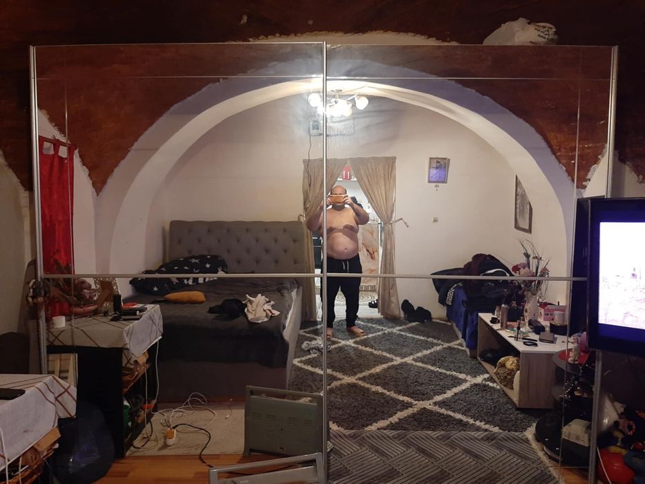 Frigider,dresing,dormitor,mobila bucatarie