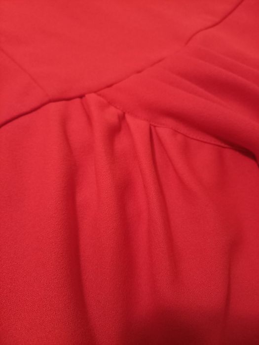 Червена Къса Рокля с Тънки Презрамки (S/M)