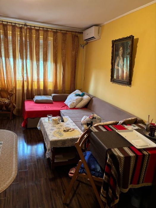 Vând garsoniera  zona energia