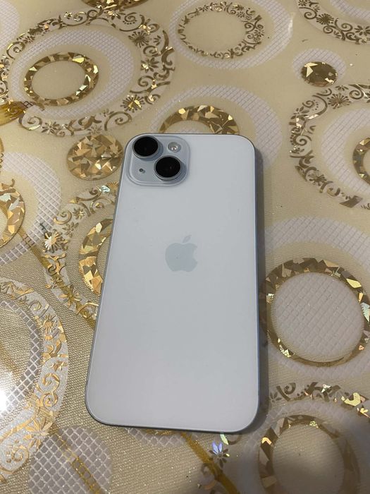 Vand sau schimb iphone 15 128 GB