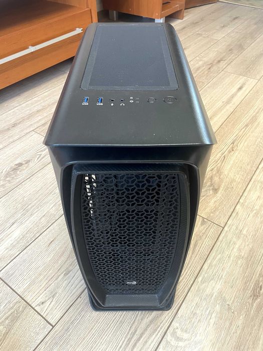 Корпус ПК Aerocool Aero One Mini