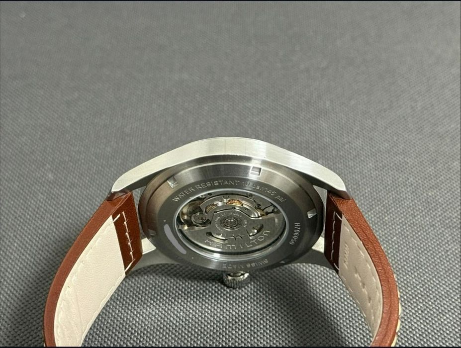 Часы Hamilton Khaki Field 42mm.