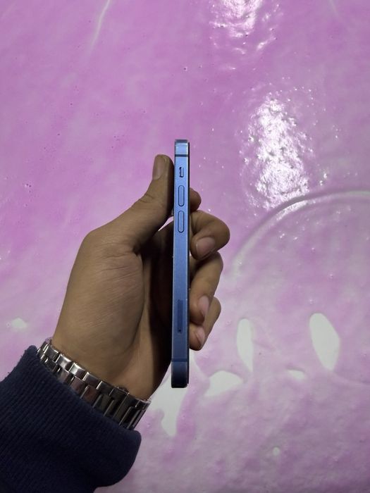 Iphone 13 mini sotilati