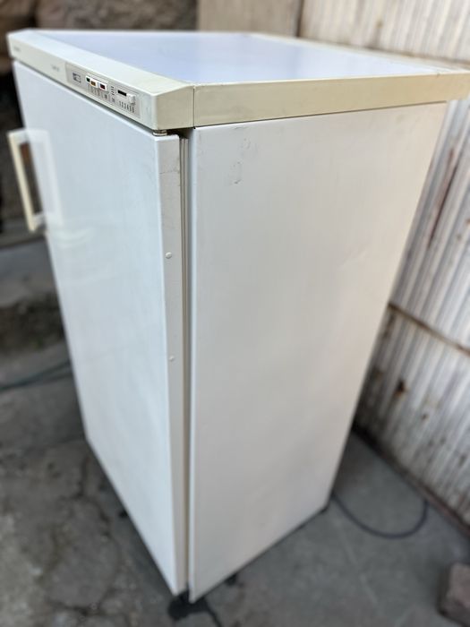 Вертикален фризер Siemens